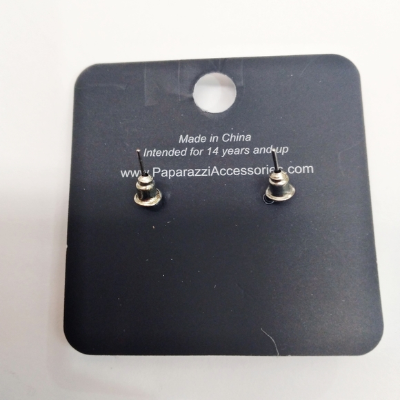 Paparazzi accessorie Silver & Pink stud Earring - Picture 4 of 5